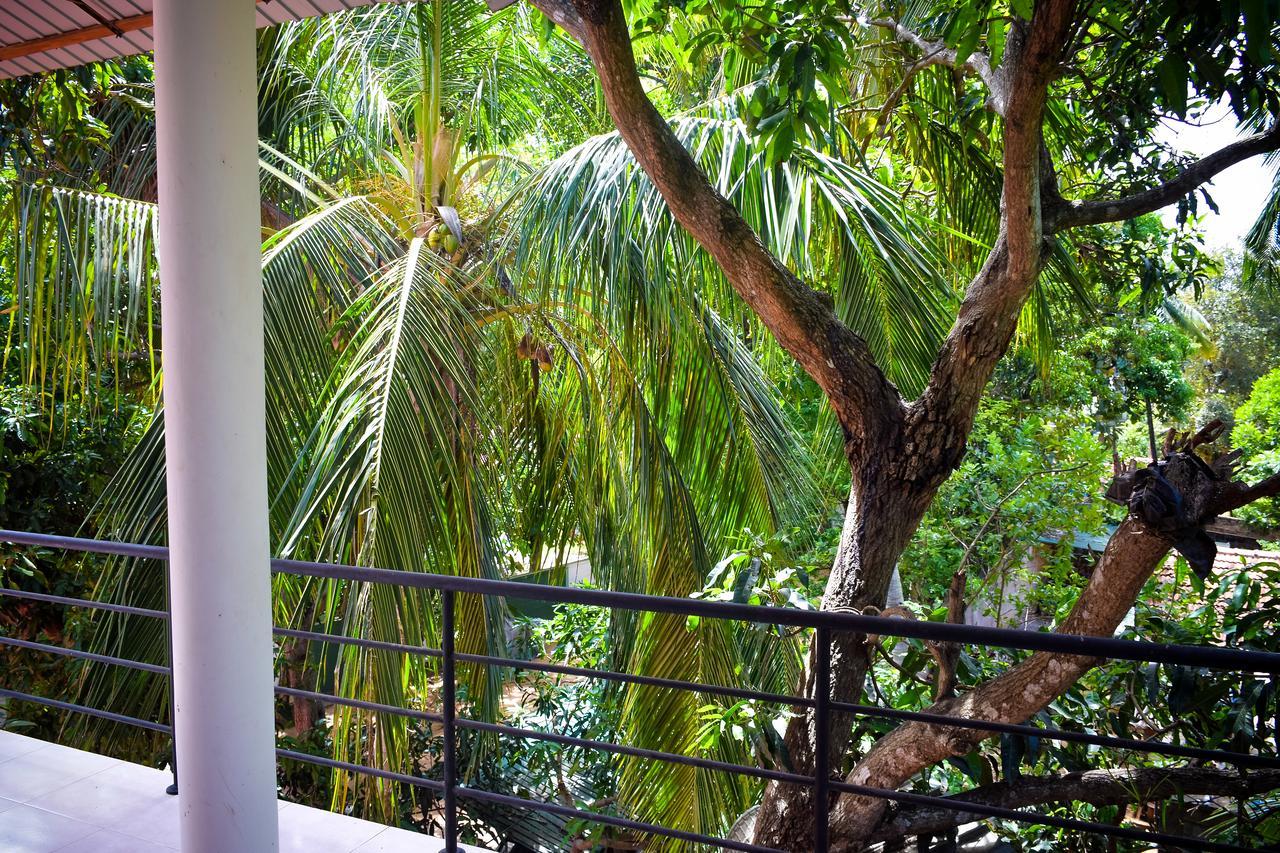 Vishmee Holiday Inn Embilipitiya Esterno foto